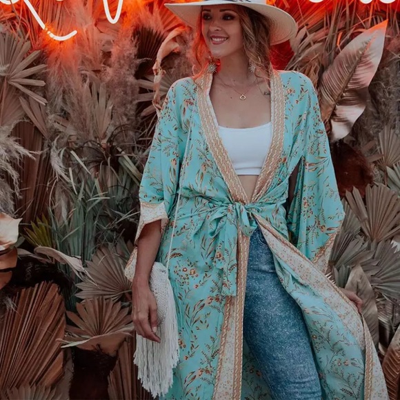 SOLD OUT Turquoise Fields Floral Kimono Robe Coverup - Picture 2 of 9